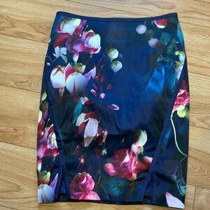 Ted Baker pencil skirt. Like new condition. Size 2